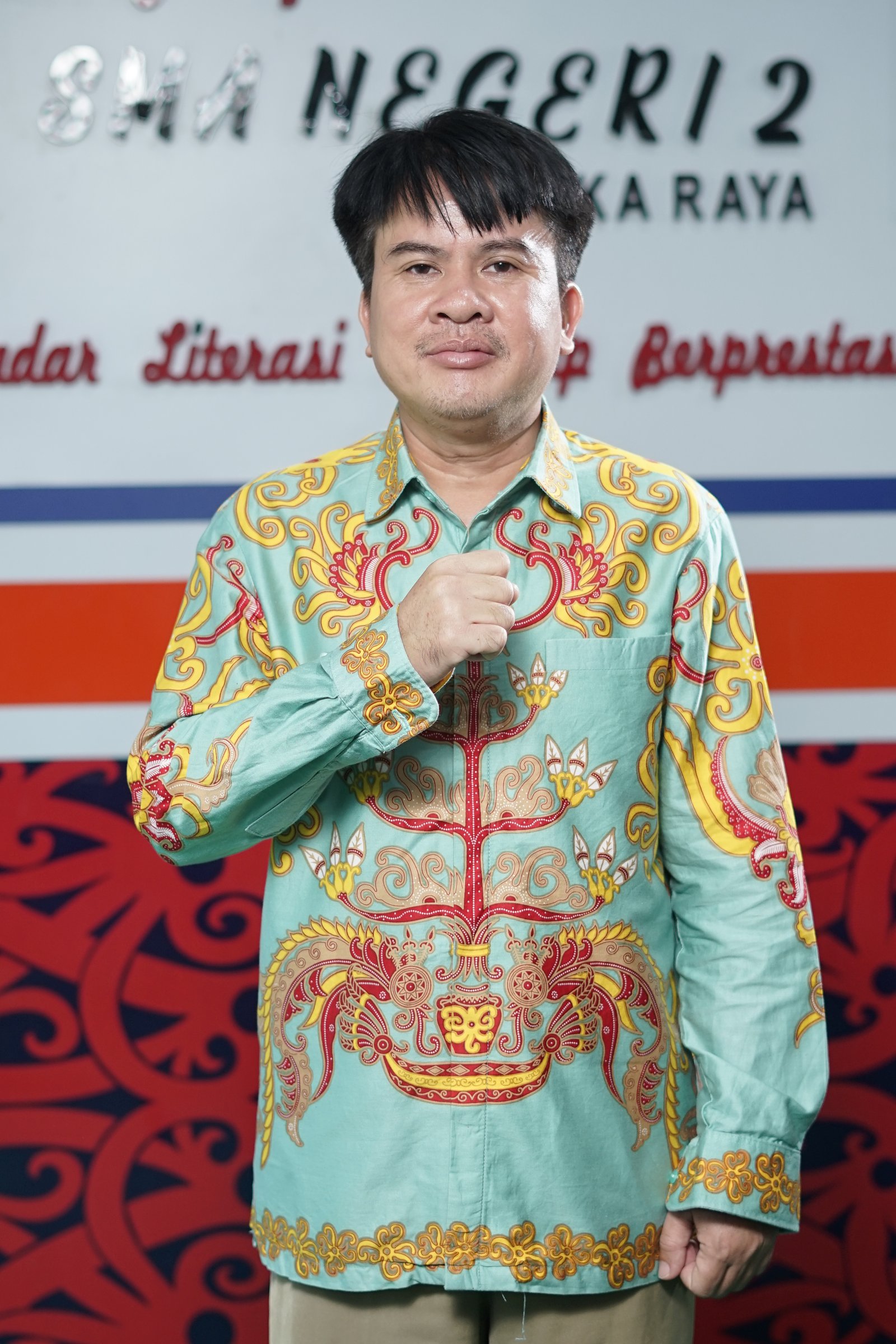 Iknatius, S.Th., M.Pd