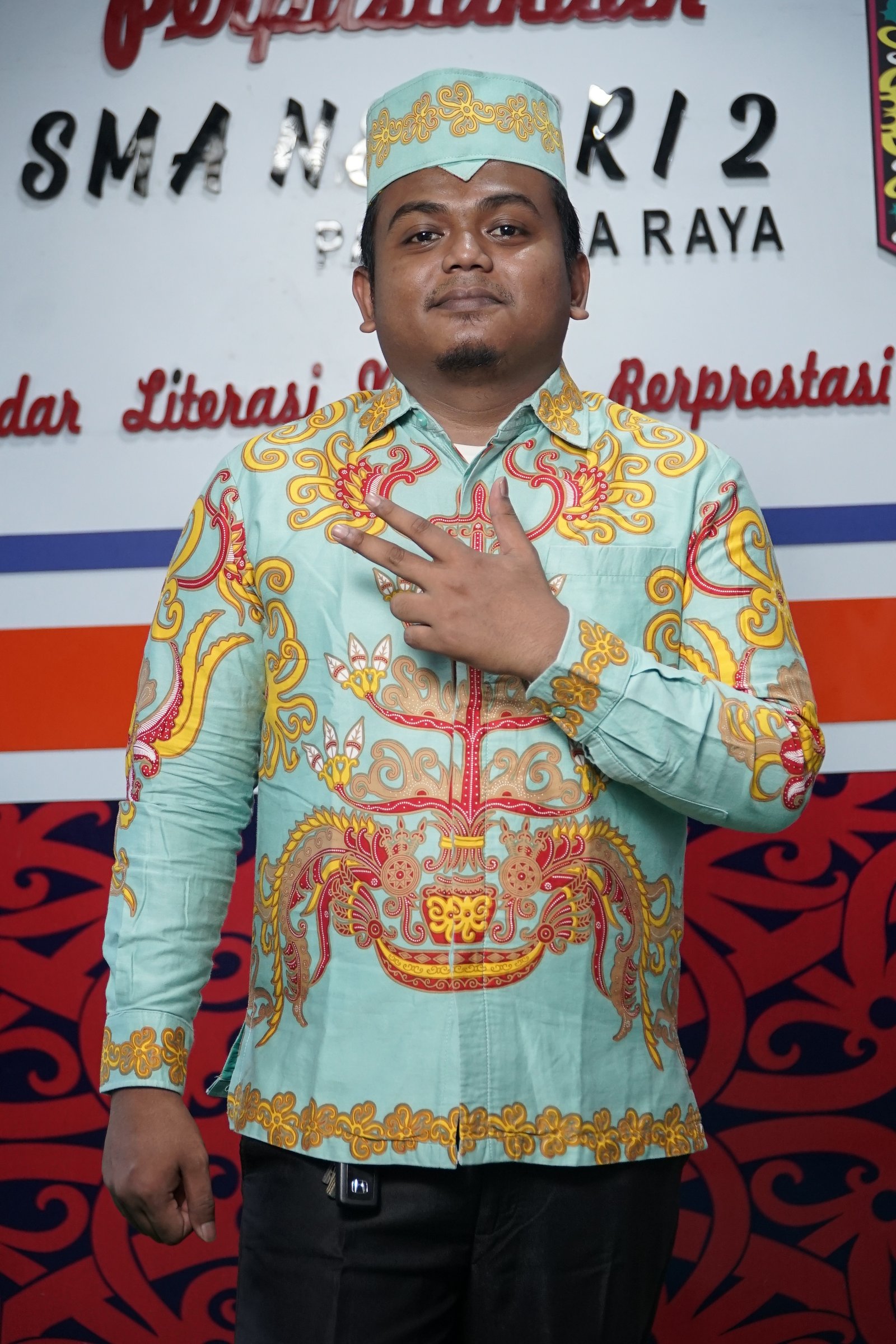 Vijae Ricky Septrada, S.Pd